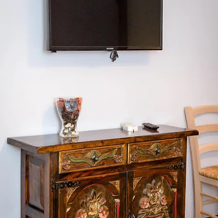 Couette-café I Portici Di Sottoripa 3*
