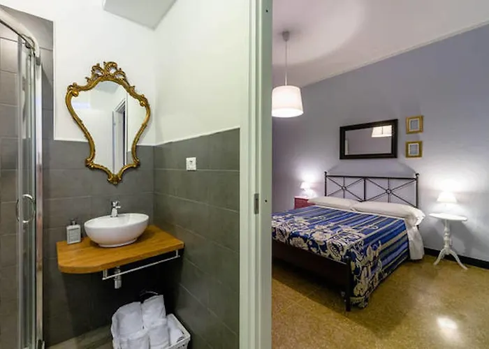 I Portici Di Sottoripa Bed & Breakfast 3*