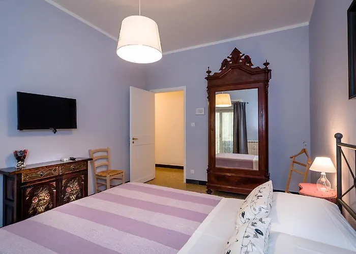 Bed & Breakfast I Portici Di Sottoripa 3*